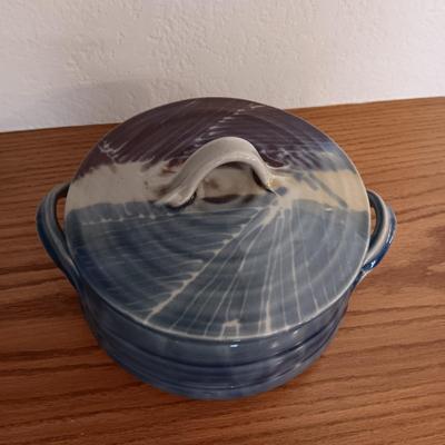 CLAY COVERED DISH
