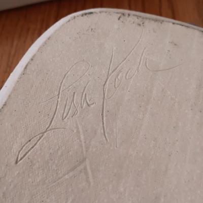 PAMPERED CHEF MEDIUM BAR PAN AND A CLAY CASSEROLE DISH