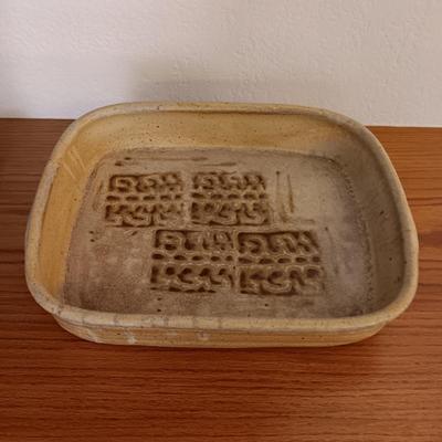 UNIQUE CLAY BAKING DISH