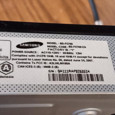 DYNEX 19" TV AND A SAMSUNG BLU-RAY PLAYER