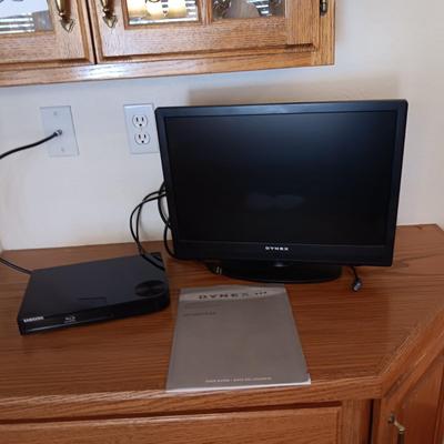 DYNEX 19" TV AND A SAMSUNG BLU-RAY PLAYER
