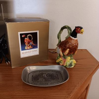FITZ & FLOYD HARVEST FOWL PITCHER AND A WILTON PEWTER PLATE