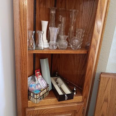 CANDLES, SNUFFERS AND SMALL VASES