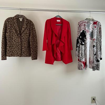UBR8365 Lot of Ladies Calvin Klein Red, Chicos, Talbots Jacket
