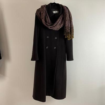 UBR8366 Pair of Ladies Harriet Kassman & Giacca Ladies Coats