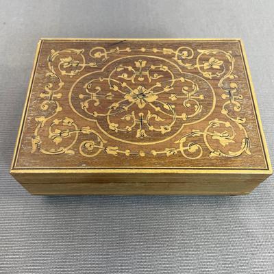 Vintage Wood Inlay Italian Music Box