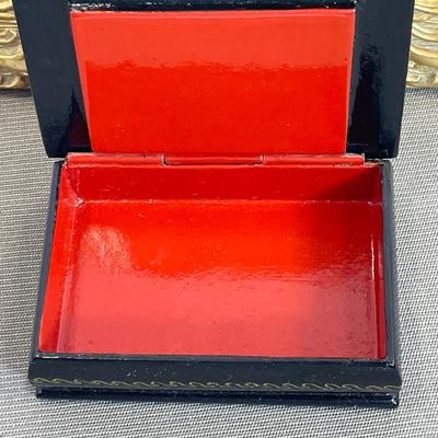 Russian Black Lacquer Troika Hinged box