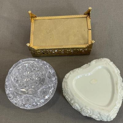 2 Trinket Boxes and Mini Vintage Tissue holder