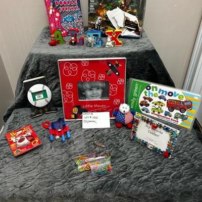 Children Lot - Lego and Silly Bands