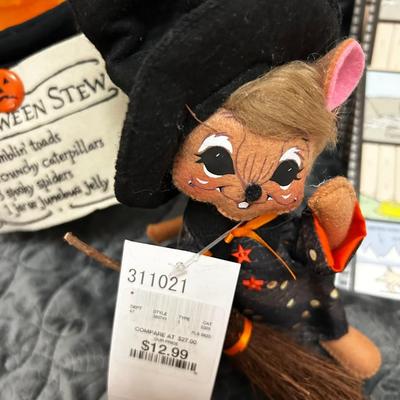 Booth Vendor, Store Owner, or Shopkeepers Lot #1 -- Perfect for Collectors, too!