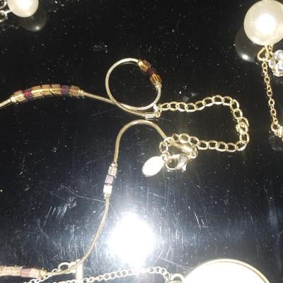 Jewelry Lot, Paparazzi, Vida, & more