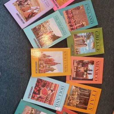 Vintage Tour of the World Books on Album