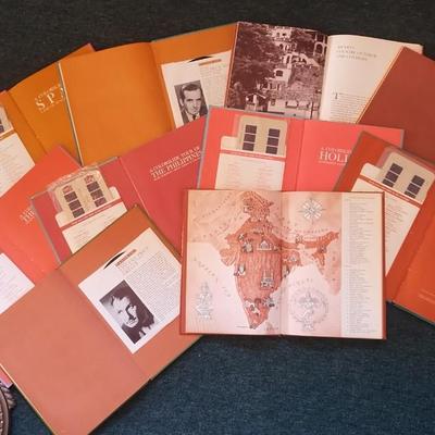 Vintage Tour of the World Books on Album