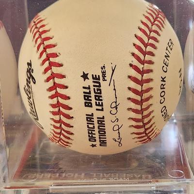 Raul Mondessi Dodgers OMLB Signed Autographed Baseball In Collectors Case