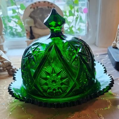 Antique Emerald Green Kemple Butter Dish