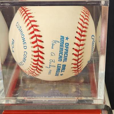 Eric Chavez A's OMLB Signed Autographed Baseball In Collectors Case