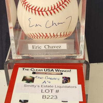 Eric Chavez A's OMLB Signed Autographed Baseball In Collectors Case