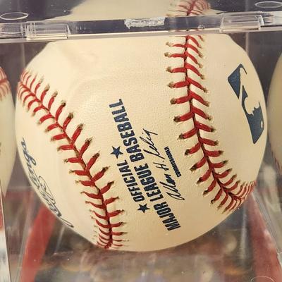 Trott Nixon Red sox OMLB Signed Autographed Baseball In Collectors Case