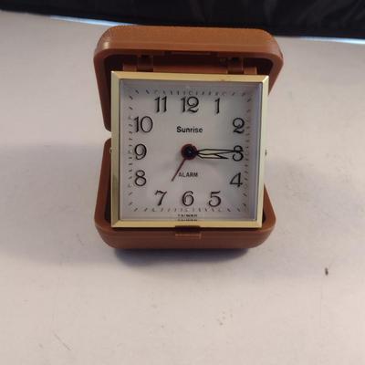 Sunrise (Taiwan) Wind-Up Travel Alarm Clock- Model 101-5