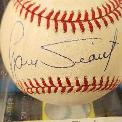 Luis Tiant Red Sox OMLB Signed Autographed Baseball In Collectors Case