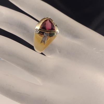 14 Karat Yellow Gold and Gemstone Ring- Size 5 1/2- Approx Weight 8.1 Grams (#1)
