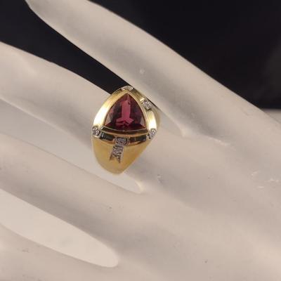 14 Karat Yellow Gold and Gemstone Ring- Size 5 1/2- Approx Weight 8.1 Grams (#1)