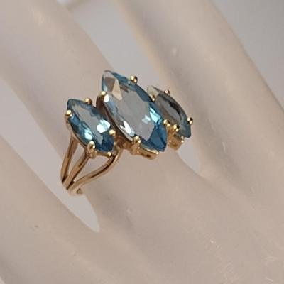 10 Karat Yellow Gold and Gemstone Ring- Size 6- Approx Weight 4.3 Grams (#4)