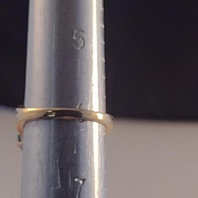 10 Karat Yellow Gold and Gemstone Ring- Size 6- Approx Weight 4.3 Grams (#4)