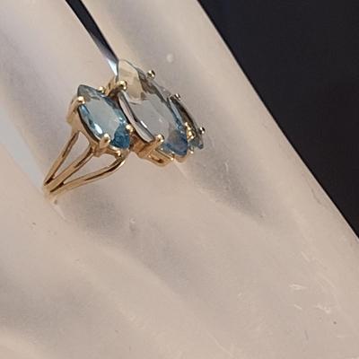 10 Karat Yellow Gold and Gemstone Ring- Size 6- Approx Weight 4.3 Grams (#4)
