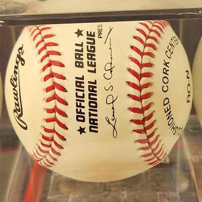 Jeff Bagwell Astros OMLB Signed Autographed Baseball In Collectors Case