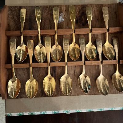 Bicentennial Gold 13 Colonies Vintage Collector Spoons