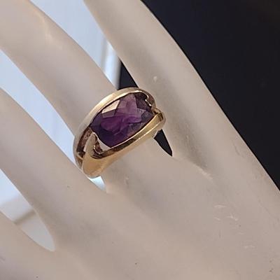 14 Karat Yellow and White Gold and Gemstone Ring- Size 6- Approx Weight 11.6 Grams (#5)