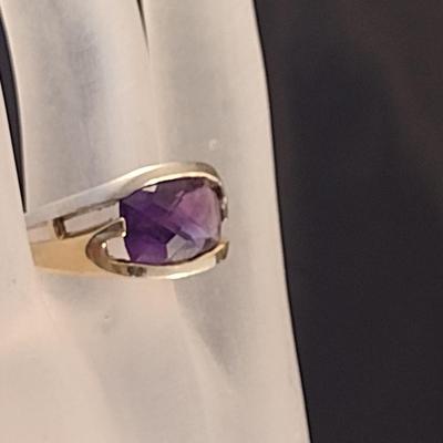 14 Karat Yellow and White Gold and Gemstone Ring- Size 6- Approx Weight 11.6 Grams (#5)