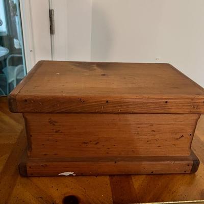 Vintage Wood Sewing / Trinket Box