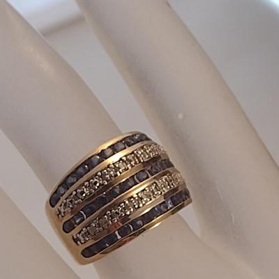 10 Karat Yellow Gold and Gemstone Ring- Size 5 1/2- Approx Weight 7.6 Grams (#7)