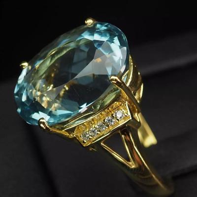 Sparkling Baby Blue Aquamarine 14.6Ct 925 Sterling Silver 24K Gold Vermeil Ring