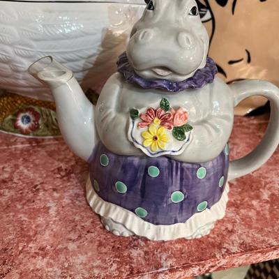 Mary Ann Baker Purple Hippo Teapot Otagiri, Japan