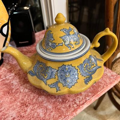 Yellow and Blue Chinese Deer Eating Leaves Teapot