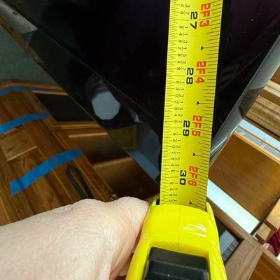 30" Samsung TV w/ remote