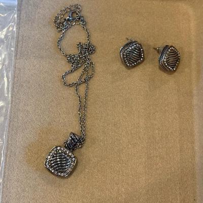 Silver square necklace with pair of earrings
