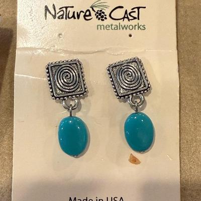 Lot of stud earrings
