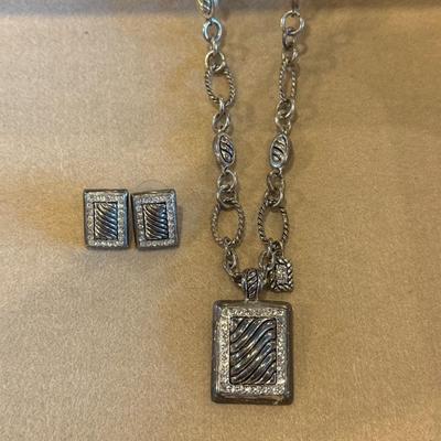 Silver square pendant w/ earrings