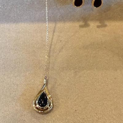 Black and silver teardrop necklace w/earrings