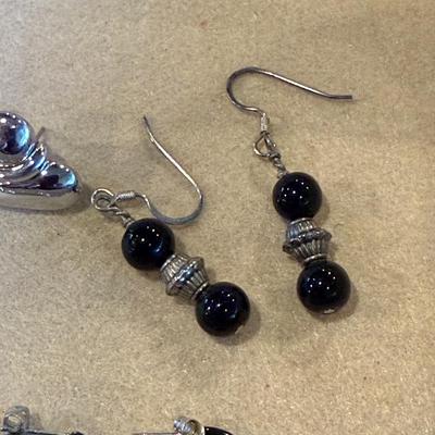 Costume jewlery LOT