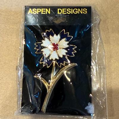 Flower brooch