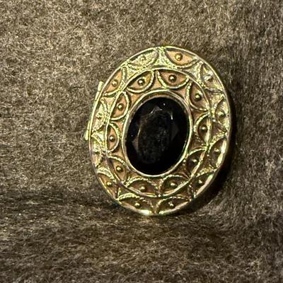 Locket pin/brooch