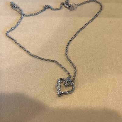 Mom heart necklace