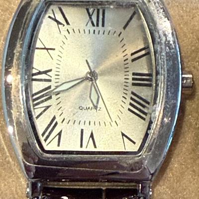 Watch lot (4 total) mens and women