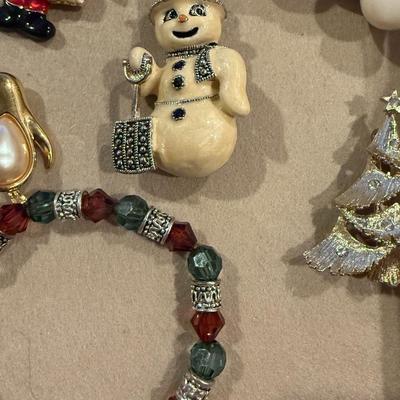 Christmas Pin Lot