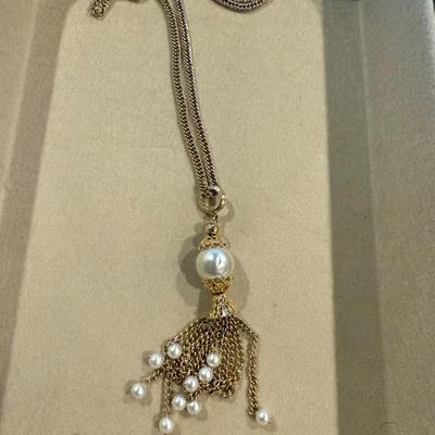 Costume 1920's jewlery